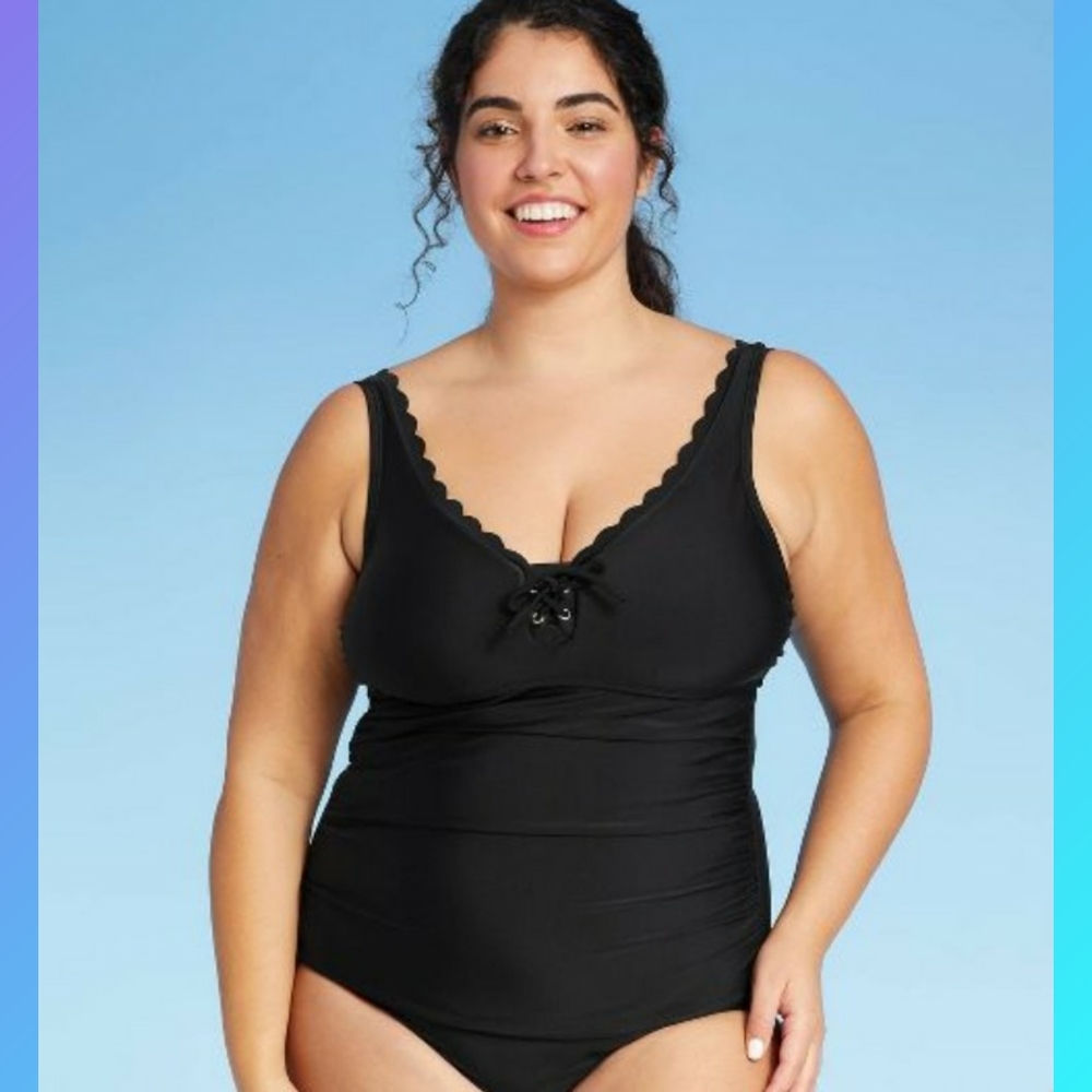 Swimsuit - Picture 5 of 6